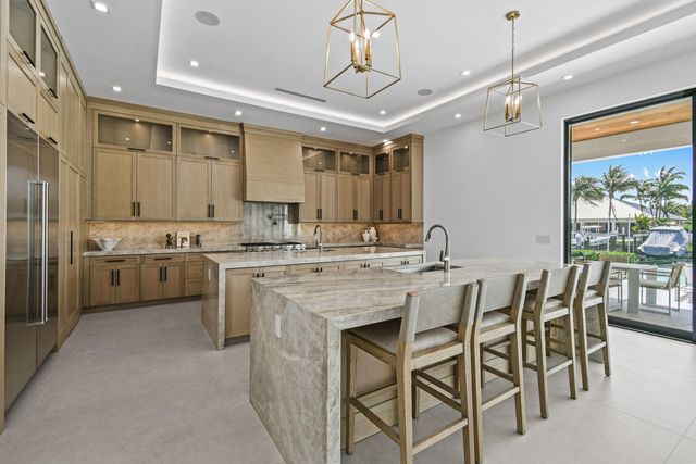 2408 Azure Circle, Palm Beach Gardens, FL 33410