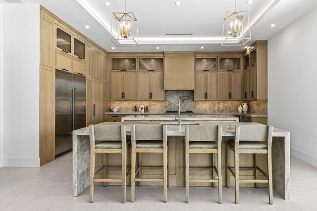 2408 Azure Circle, Palm Beach Gardens, FL 33410