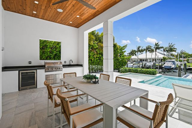 2408 Azure Circle, Palm Beach Gardens, FL 33410
