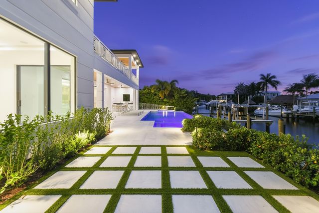 2408 Azure Circle, Palm Beach Gardens, FL 33410