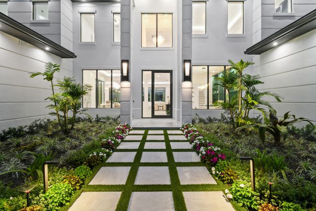 2408 Azure Circle, Palm Beach Gardens, FL 33410