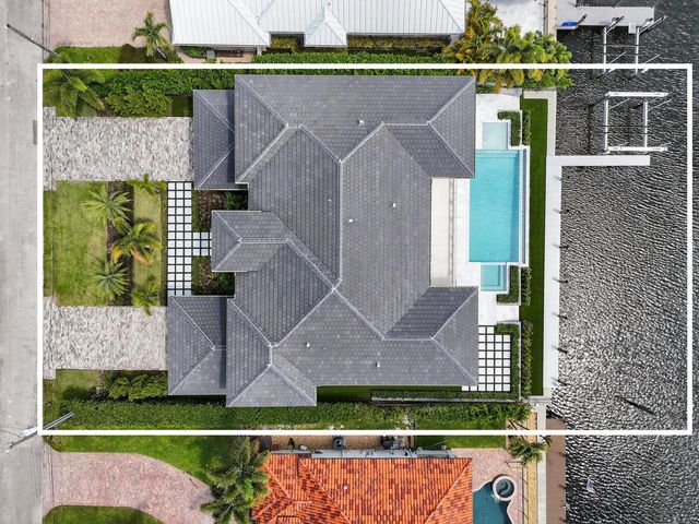 2408 Azure Circle, Palm Beach Gardens, FL 33410