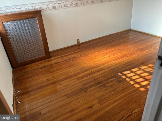 2054 ANCHOR ST, Philadelphia, PA 19124