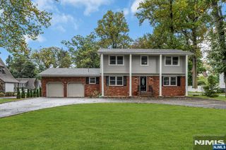 300 Tremont Avenue, Orange, NJ 07050