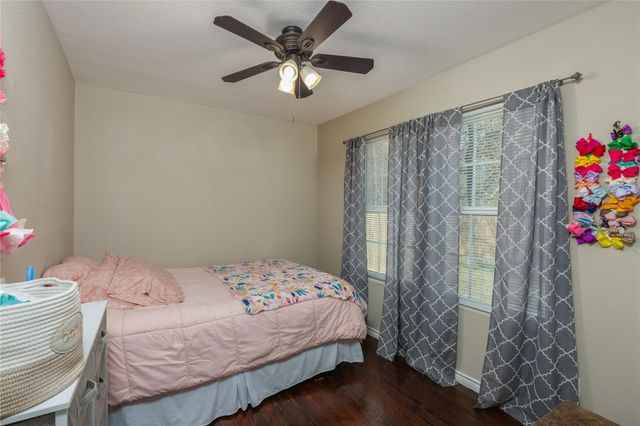 101 Spring Valley Circle, Azle, TX 76020