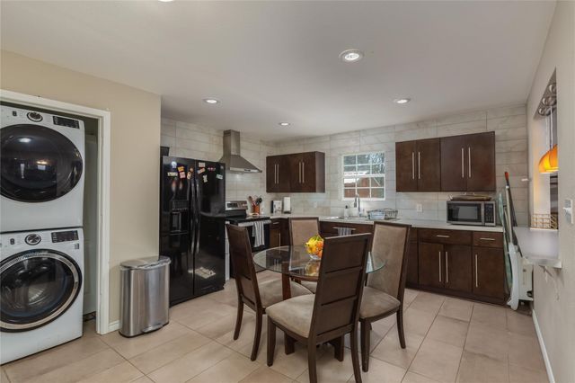 101 Spring Valley Circle, Azle, TX 76020