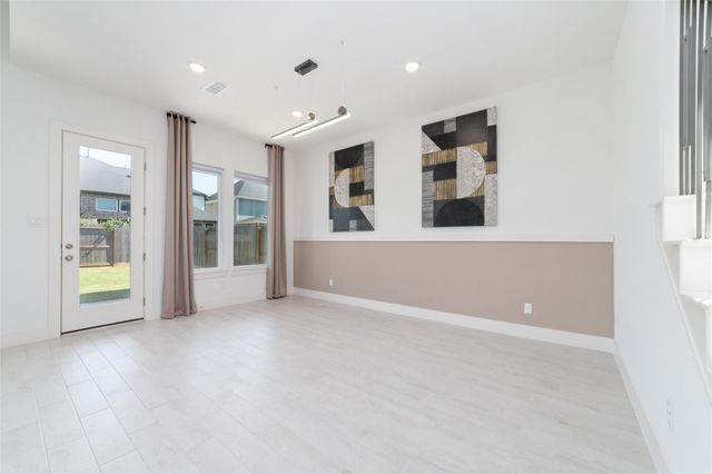 32018 Crested Knoll Court, Fulshear, TX 77441