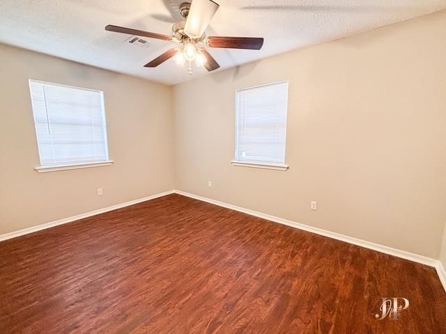 6033 SW Atterbury Dr, Lawton, OK 73505