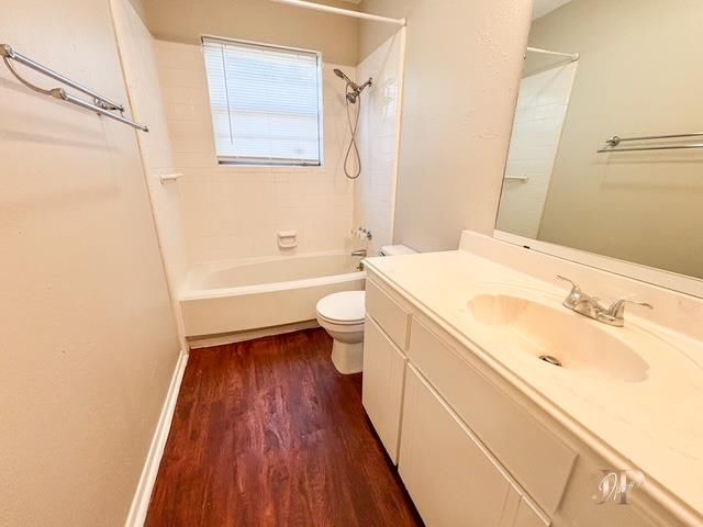 6033 SW Atterbury Dr, Lawton, OK 73505