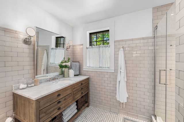 3 Orne Sq, Salem, MA 01970
