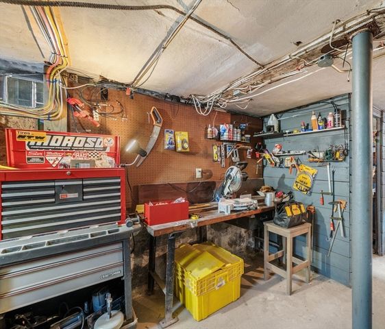 3 Orne Sq, Salem, MA 01970