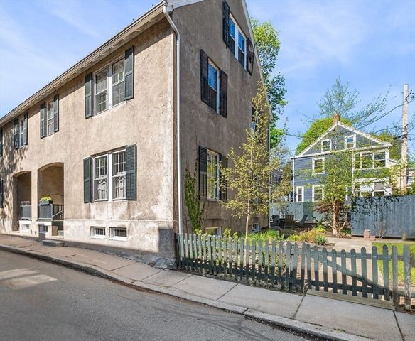 3 Orne Sq, Salem, MA 01970