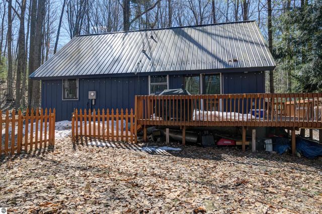 5365 Riverdale Lane, Lake Ann, MI 49650