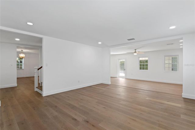 4704 W BROOKWOOD DRIVE, Tampa, FL 33629
