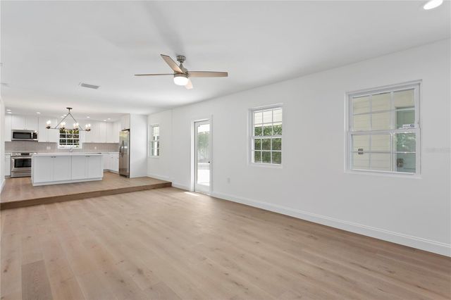 4704 W BROOKWOOD DRIVE, Tampa, FL 33629