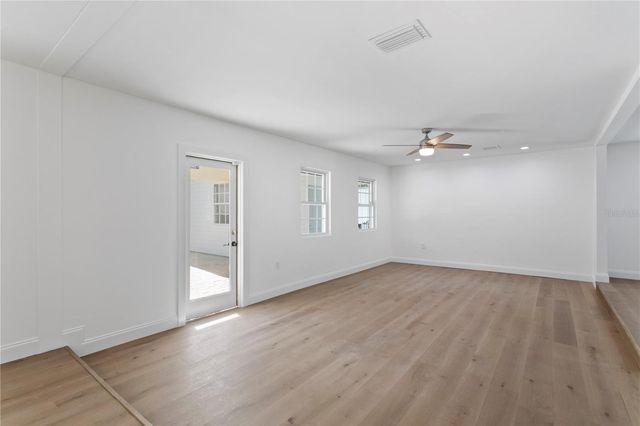 4704 W BROOKWOOD DRIVE, Tampa, FL 33629