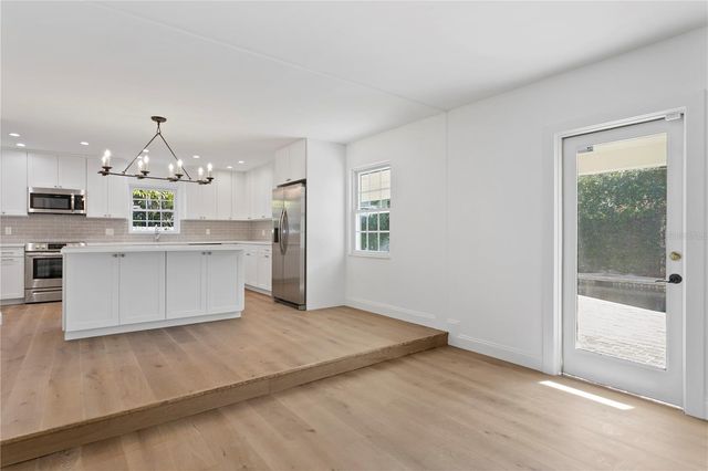 4704 W BROOKWOOD DRIVE, Tampa, FL 33629