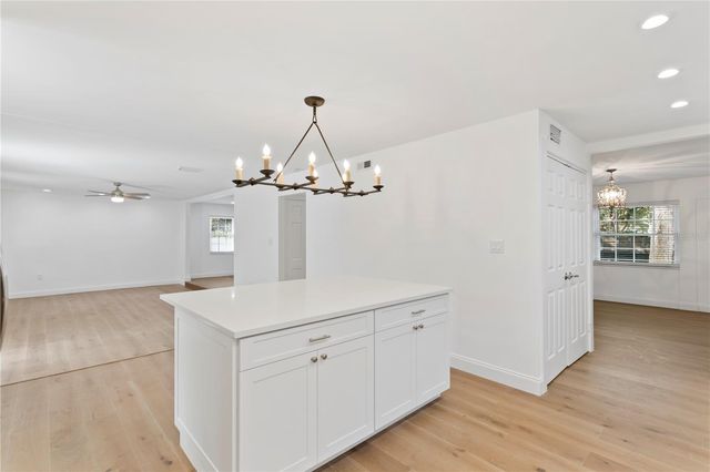 4704 W BROOKWOOD DRIVE, Tampa, FL 33629