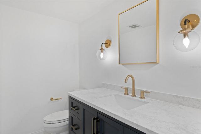 4704 W BROOKWOOD DRIVE, Tampa, FL 33629