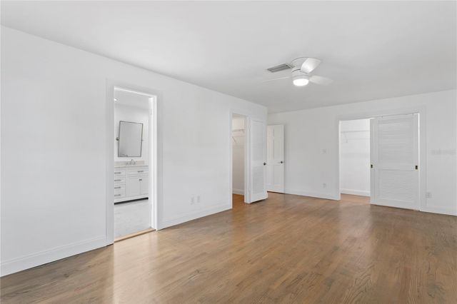 4704 W BROOKWOOD DRIVE, Tampa, FL 33629