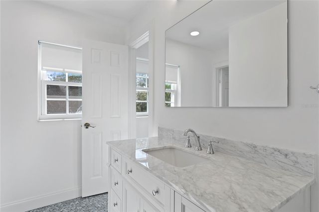4704 W BROOKWOOD DRIVE, Tampa, FL 33629
