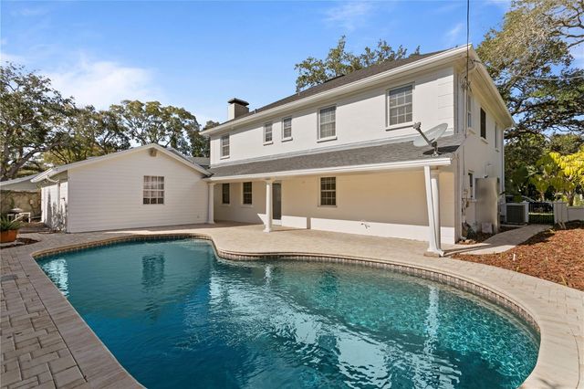 4704 W BROOKWOOD DRIVE, Tampa, FL 33629