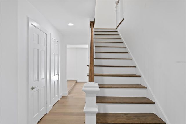 4704 W BROOKWOOD DRIVE, Tampa, FL 33629