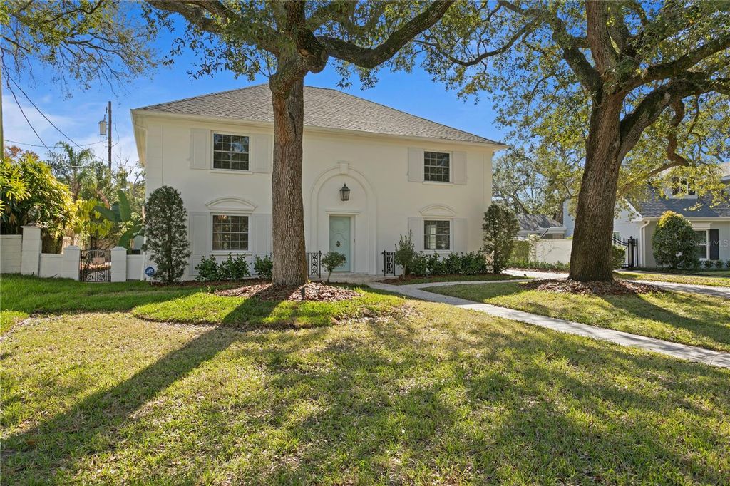 4704 W BROOKWOOD DRIVE, Tampa, FL 33629
