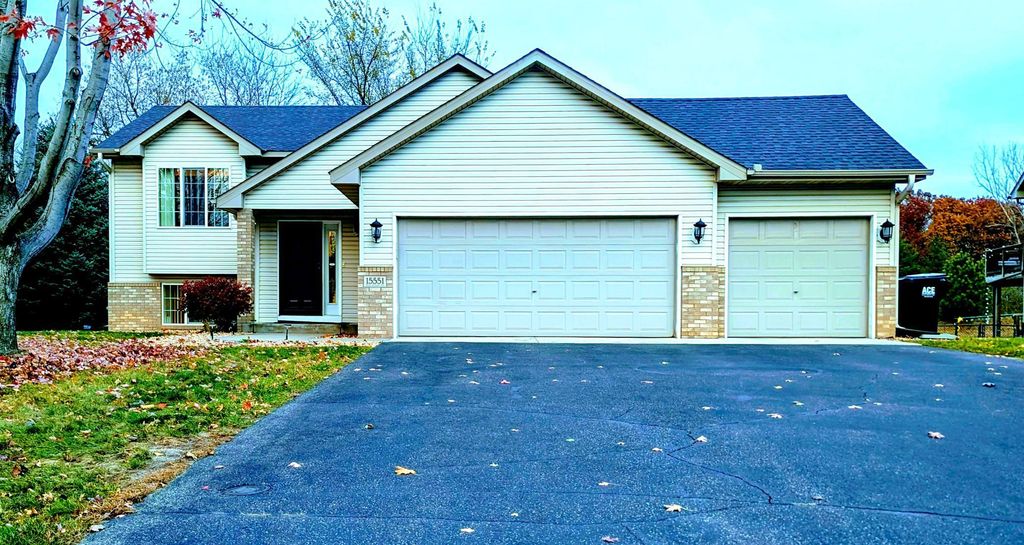 15551 Vale Street NW, Andover, MN 55304