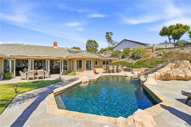 24962 Nellie Gail, Laguna Hills, CA 92653
