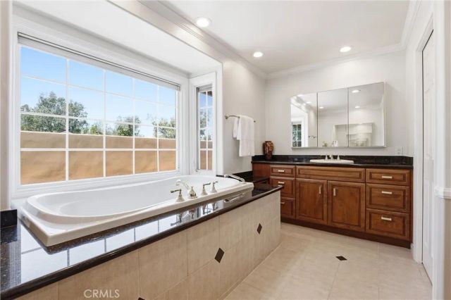 24962 Nellie Gail, Laguna Hills, CA 92653