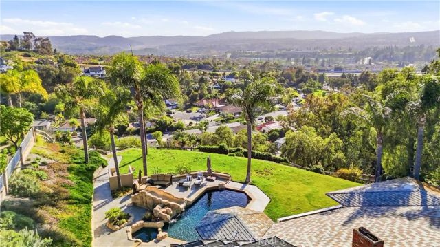 24962 Nellie Gail, Laguna Hills, CA 92653