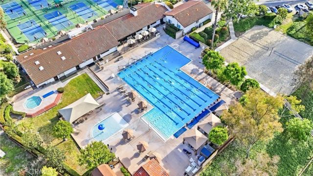 24962 Nellie Gail, Laguna Hills, CA 92653