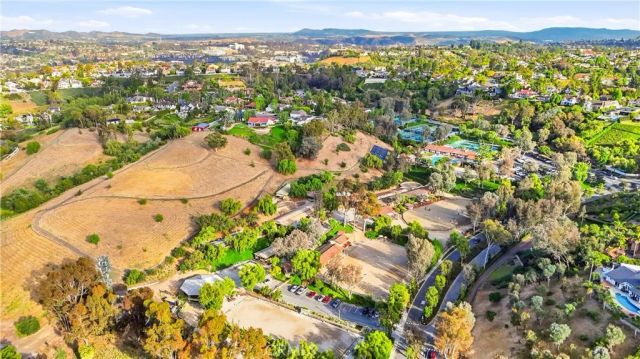 24962 Nellie Gail, Laguna Hills, CA 92653