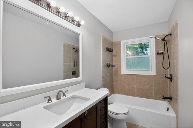 4105 LEE, White Plains, MD 20695