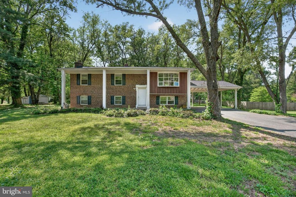 4105 LEE, White Plains, MD 20695