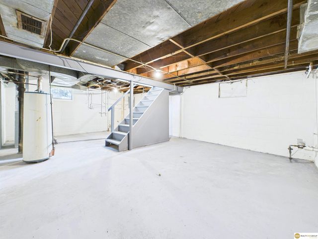 3181 Stone Avenue, Omaha, NE 68111