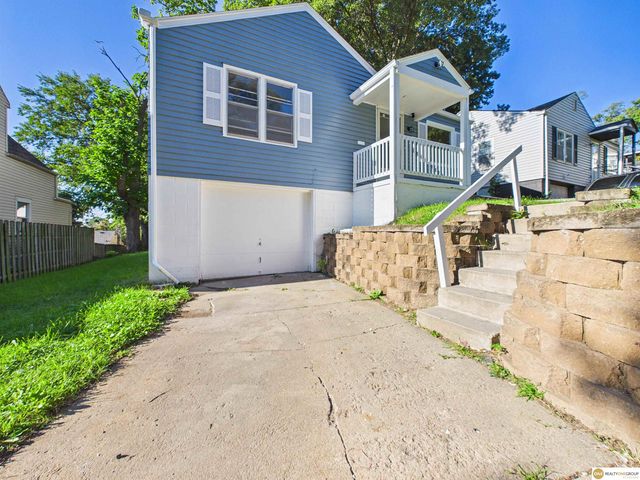 3181 Stone Avenue, Omaha, NE 68111
