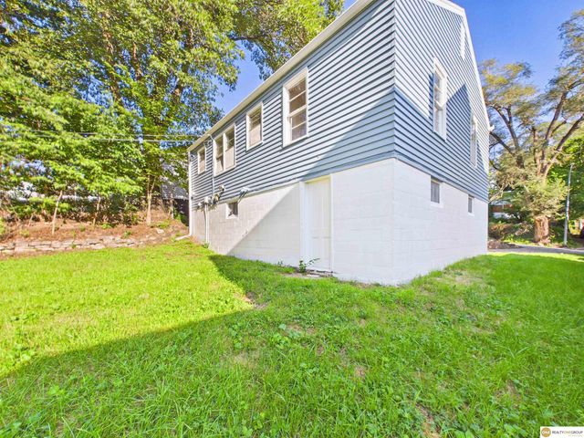 3181 Stone Avenue, Omaha, NE 68111