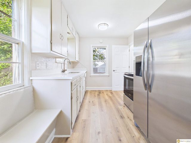 3181 Stone Avenue, Omaha, NE 68111