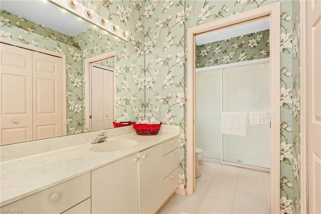 5693 Heron LN 503, Naples, FL 34110