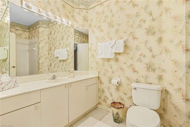 5693 Heron LN 503, Naples, FL 34110