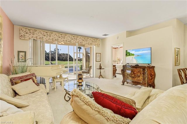 5693 Heron LN 503, Naples, FL 34110