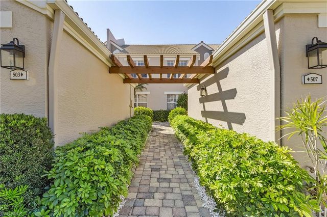 5693 Heron LN 503, Naples, FL 34110