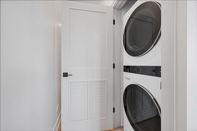 5340 N Lincoln Avenue 203, Chicago, IL 60625