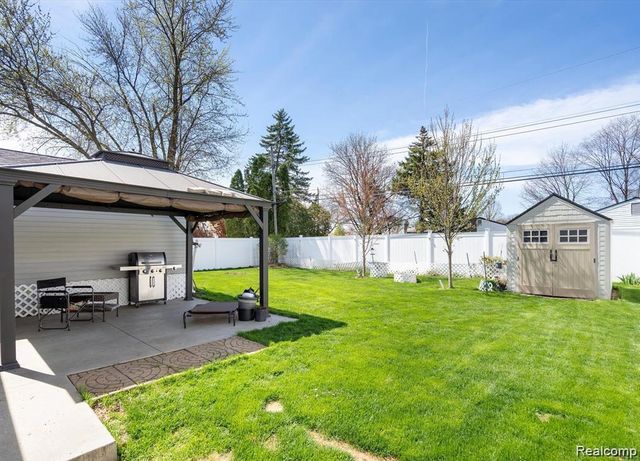 37653 Longacre Drive, Sterling Heights, MI 48312