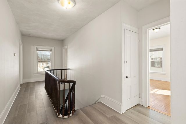 22 Scott St, Woburn, MA 01801