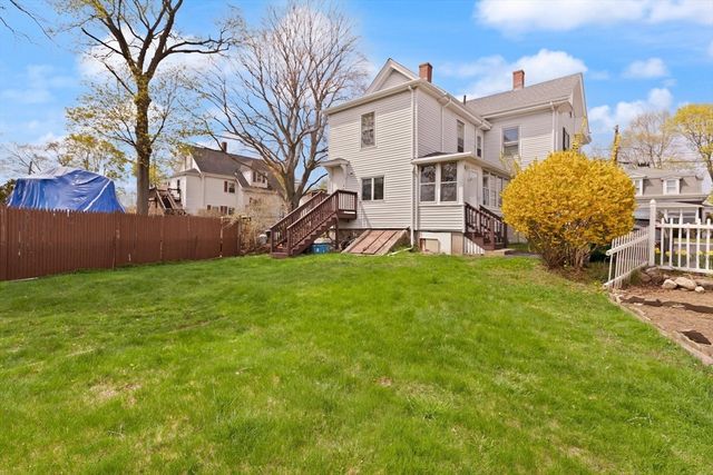 22 Scott St, Woburn, MA 01801