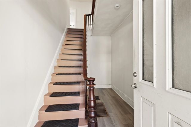 22 Scott St, Woburn, MA 01801