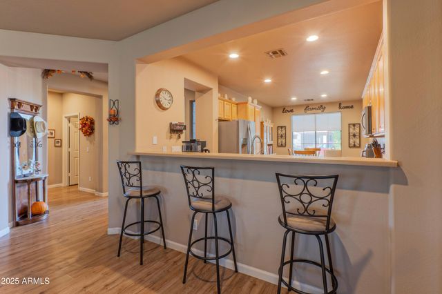 41019 N IRON HORSE Way, Anthem, AZ 85086